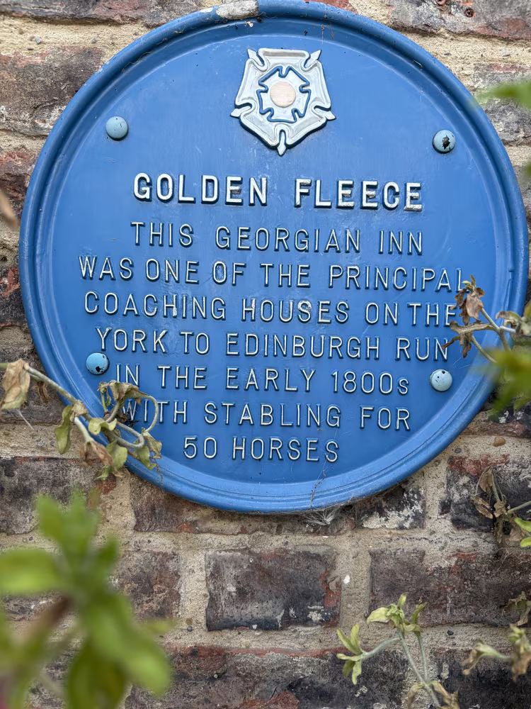 The Golden Fleece blue plaque