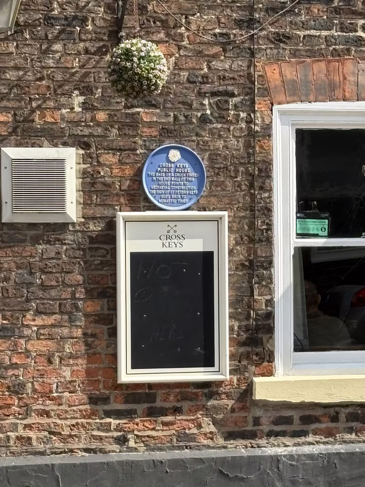 The Cross Keys blue plaque